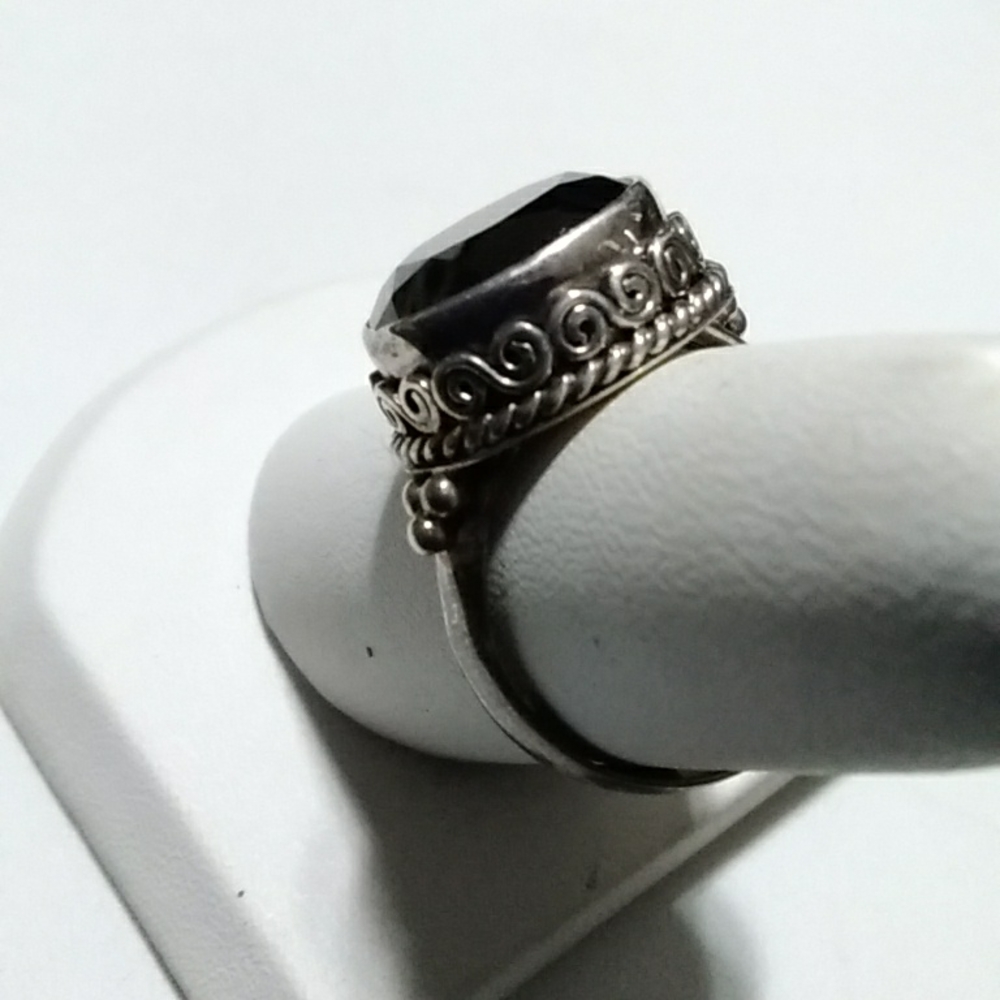 Spinel Ring - image 3